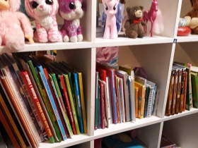 Artykuł: “Bookshelf tour” czyli wycieczka po półce z książkami  - Zdjęcie 23896