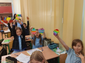 Artykuł: Zabawka sensoryczna i pomoc matematyczna w jednym! - Zdjęcie 30363