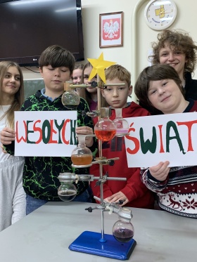 Artykuł: Młodzi chemicy życzą Wesołych Świąt! - Zdjęcie 31714