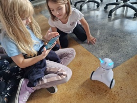 Artykuł: Tego robota kochają wszyscy uczniowie - Zdjęcie 36563