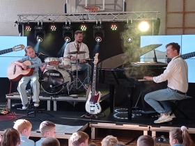 Artykuł: Niezwykły koncert - Zdjęcie 52195