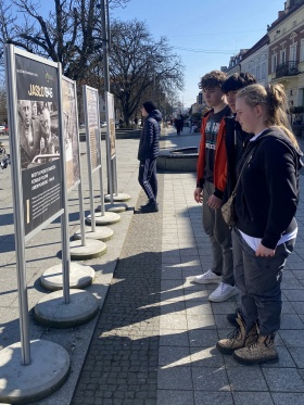 Artykuł: Wystawa „Jasło 1945 – od ruin do życia” - Zdjęcie 57752