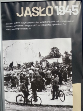 Artykuł: Wystawa „Jasło 1945 – od ruin do życia” - Zdjęcie 57754