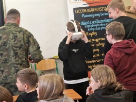 Artykuł: Wojskowa ścieżka kariery – uczniowie na spotkaniu z kadetami - Zdjęcie 57812