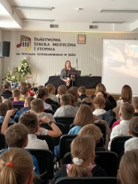 Artykuł: Instrumentalna przygoda z bajkowymi hitami - Zdjęcie 58793