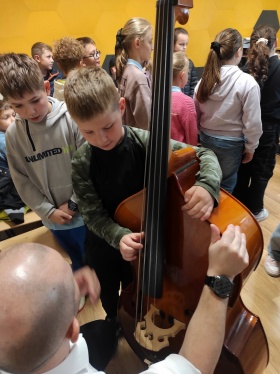 Artykuł: Instrumentalna przygoda z bajkowymi hitami - Zdjęcie 58796