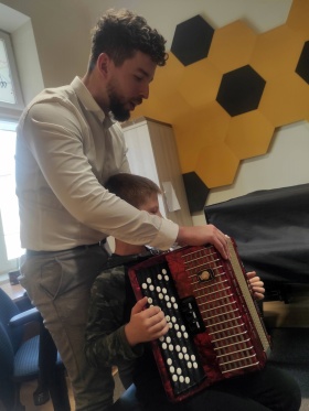 Artykuł: Instrumentalna przygoda z bajkowymi hitami - Zdjęcie 58814