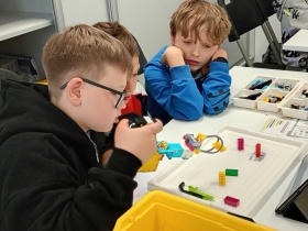 Artykuł: Roboty, quizy i planszówki – majówka pełna przygód! - Zdjęcie 59155