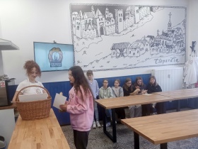 Artykuł: Piątoklasiści odkrywają Kraków – światło, ciemność, nauka i obwarzanki - Zdjęcie 59321