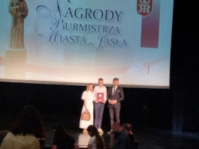Artykuł: Uczniowie na medal – zasłużone stypendia Burmistrza Jasła - Zdjęcie 60074