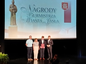 Artykuł: Uczniowie na medal – zasłużone stypendia Burmistrza Jasła - Zdjęcie 60075