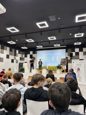 Artykuł: Klasa 8a na podsumowaniu projektu „Moc jasielskiej społeczności” - Zdjęcie 63381