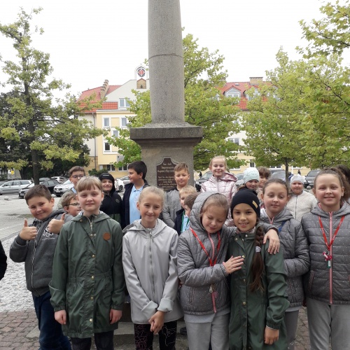 Artykuł: Przeszli szlakiem historycznych miejsc w naszym mieście - Zdjęcie 28884
