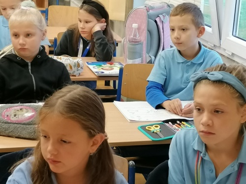 Artykuł: Dzień Głośnego Czytania w SP nr 1 - Zdjęcie 29592