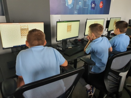 Artykuł: Pora na Twój ruch czyli konkurs internetowo - szachowy 