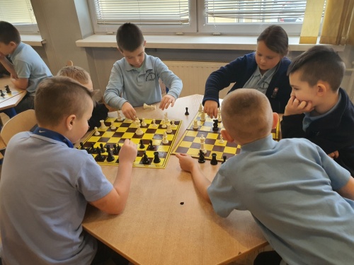 Artykuł: „Zawsze istnieje właściwe posunięcie. Trzeba je tylko znaleźć” - Zdjęcie 32292