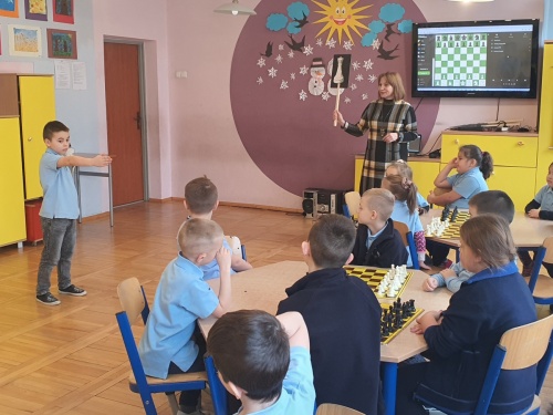 Artykuł: „Zawsze istnieje właściwe posunięcie. Trzeba je tylko znaleźć” - Zdjęcie 32313