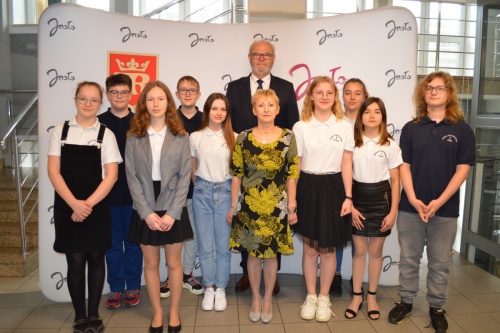 Artykuł: Honorowy Obywatel Miasta Jasła - prof. dr hab. Karol Jan Myśliwiec - KAWALEREM ORDERU UŚMIECHU! - Zdjęcie 34551