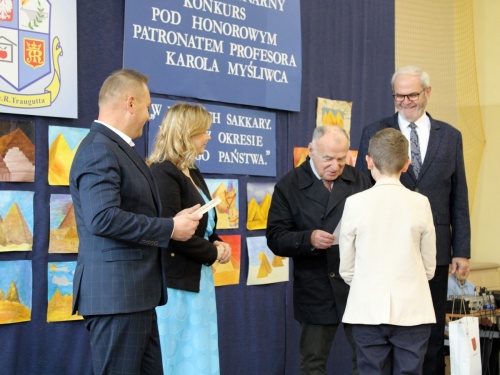 Artykuł: I Wojewódzki Konkurs Interdyscyplinarny pod Patronatem Profesora Karola Myśliwca - ROZSTRZYGNIĘTY! - Zdjęcie 46692