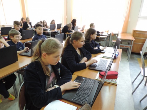 Artykuł: Laptop zamiast zeszytu - Zdjęcie 4741