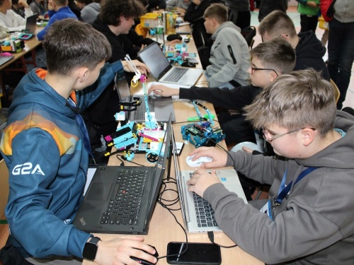 Artykuł: SP1 z udanym debiutem na ogólnopolskim konkursie robotyki  GG Robot 2025 - Zdjęcie 57961
