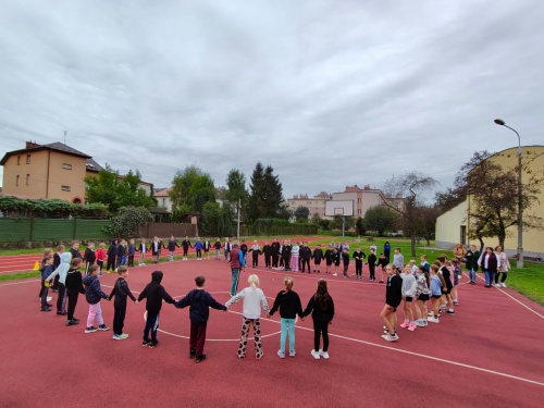 Artykuł: Sport, współpraca i emocje! EDSS 2025 na nowej bieżni szkolnej!  - Zdjęcie 61633