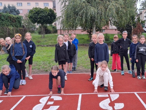 Artykuł: Sport, współpraca i emocje! EDSS 2025 na nowej bieżni szkolnej!  - Zdjęcie 61631