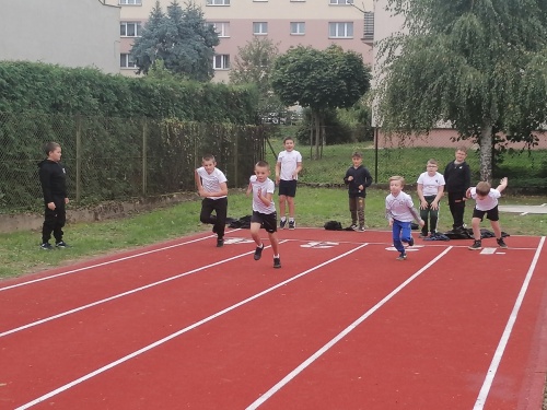 Artykuł: Sport, współpraca i emocje! EDSS 2025 na nowej bieżni szkolnej!  - Zdjęcie 61635