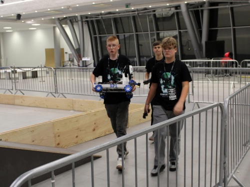 Artykuł: Ogromny sukces drużyny RoboSTREFA SP 1! - Zdjęcie 62641