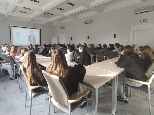 Artykuł: Uczniowie Jedynki na warsztatach NBP i XX Podkarpackich Targach Edukacyjnych - Zdjęcie 64491