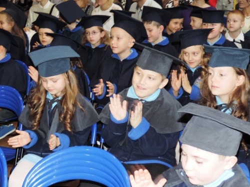 Artykuł: Uroczystym ślubowaniem uczniowie uczcili Święto Odzyskania Niepodległości - Zdjęcie 6474