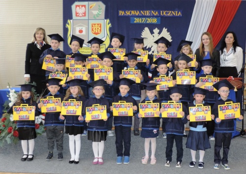 Artykuł: Uroczystym ślubowaniem uczniowie uczcili Święto Odzyskania Niepodległości - Zdjęcie 6544