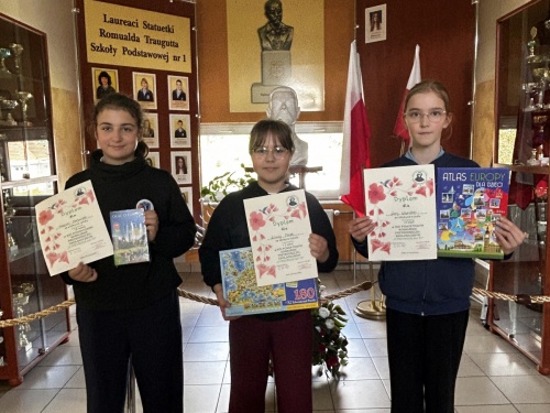 Artykuł: „Z przyrodą na Ty” – nasze uczennice najlepsze w powiecie! - Zdjęcie 66602