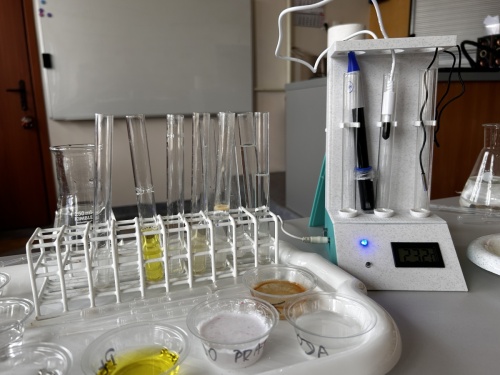 Artykuł: ChemStation – Kolorowa rewolucja w szkolnym laboratorium - Zdjęcie 66653