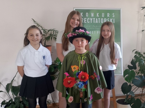 Artykuł: Recytatorskie talenty naszej szkoły - Zdjęcie 66701