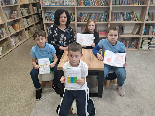 Artykuł: Szkolna biblioteka bliska dzieciom - Zdjęcie 67523