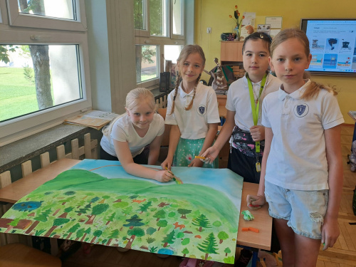 Artykuł: Szkolna biblioteka bliska dzieciom - Zdjęcie 67562